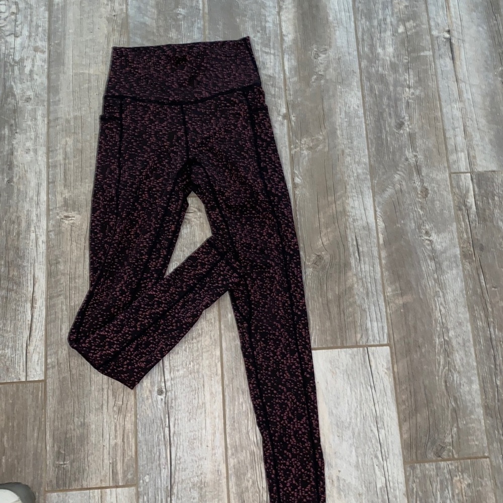 Perfect condition leggings WITH POCKETS